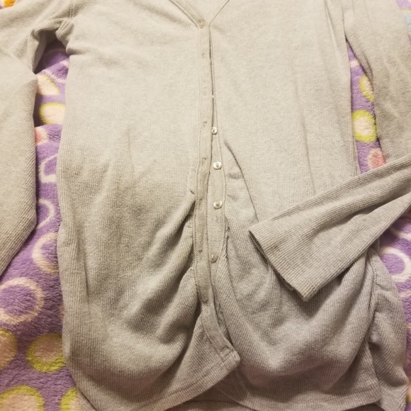 Cardigan. Womens. - Picture 4 of 6